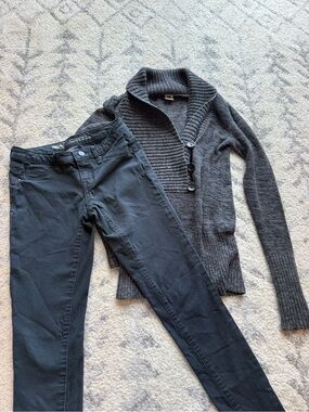Women’s size small outfit